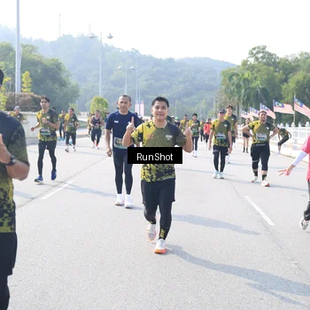 Runner Photo 6930564