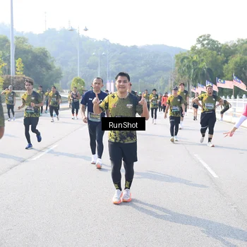 Runner Photo 6930566