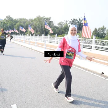 Runner Photo 6930589