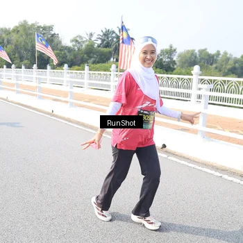 Runner Photo 6930595