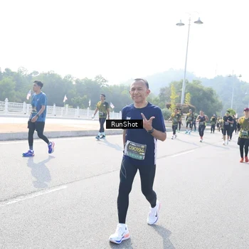 Runner Photo 6930603