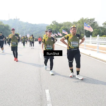 Runner Photo 6930623