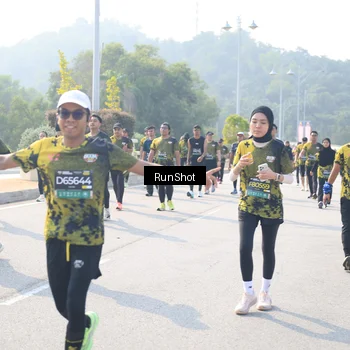 Runner Photo 6930658