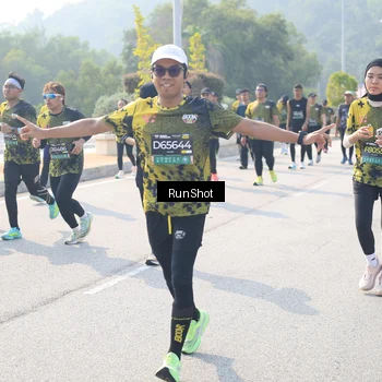 Runner Photo 6930661