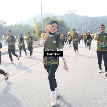 Runner Photo 6930668