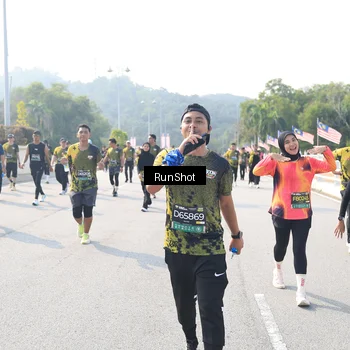Runner Photo 6930681