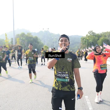 Runner Photo 6930683