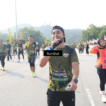 Runner Photo 6930684