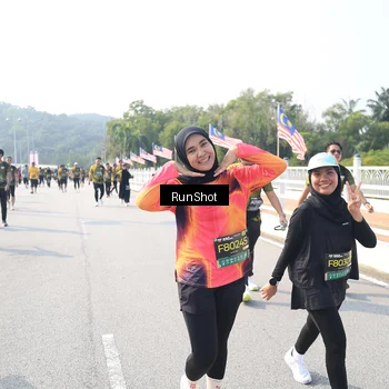 Runner Photo 6930690