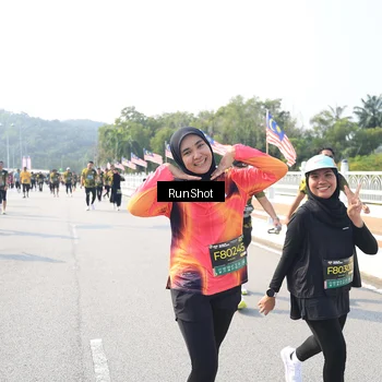 Runner Photo 6930692