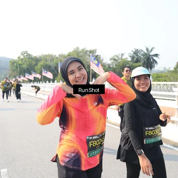 Runner Photo 6930695