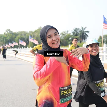 Runner Photo 6930696