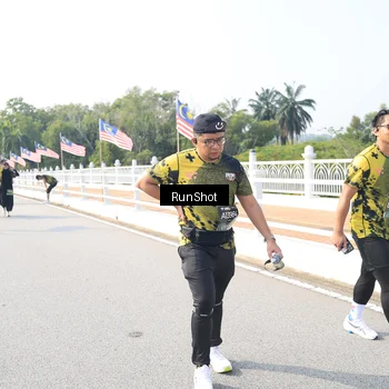 Runner Photo 6930703