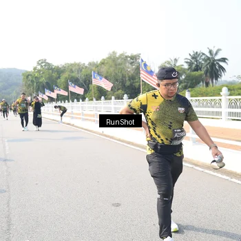 Runner Photo 6930704