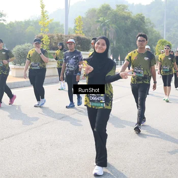 Runner Photo 6930708