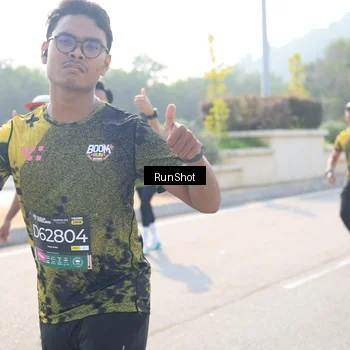 Runner Photo 6930729