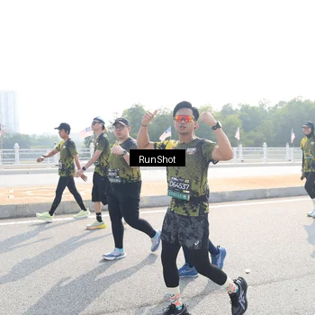 Runner Photo 6930734