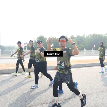 Runner Photo 6930735