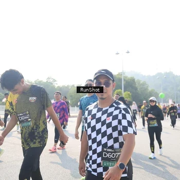 Runner Photo 6930901