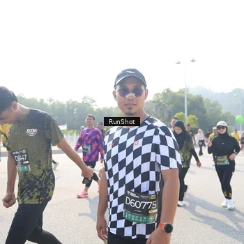 Runner Photo 6930909
