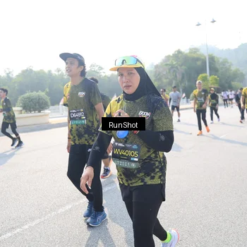 Runner Photo 6930913