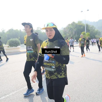 Runner Photo 6930915