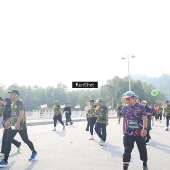Runner Photo 6930917
