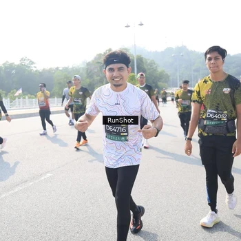 Runner Photo 6930926
