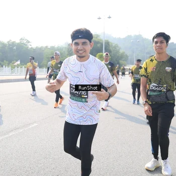 Runner Photo 6930927