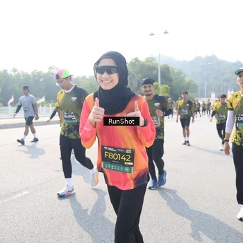 Runner Photo 6930941