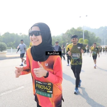Runner Photo 6930944