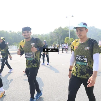 Runner Photo 6930946