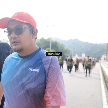 Runner Photo 6930973