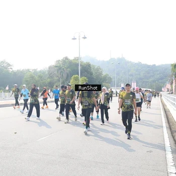 Runner Photo 6930989