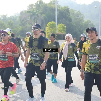 Runner Photo 6930997