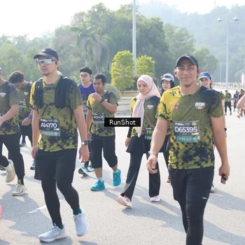 Runner Photo 6931003