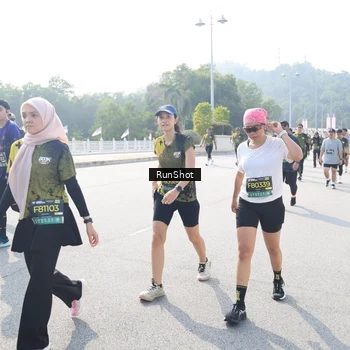 Runner Photo 6931019