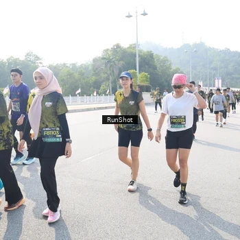 Runner Photo 6931020
