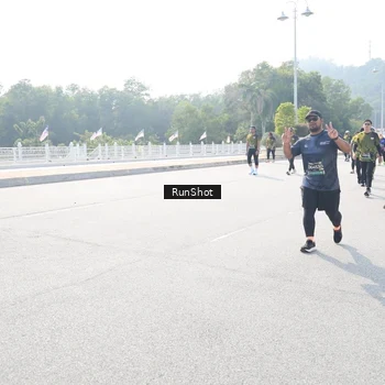 Runner Photo 6931039