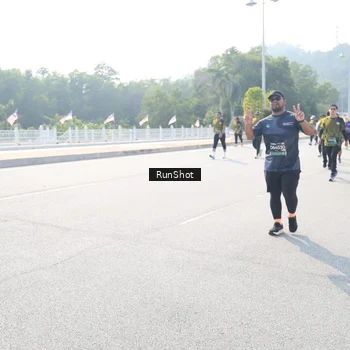 Runner Photo 6931040