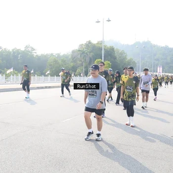 Runner Photo 6931058