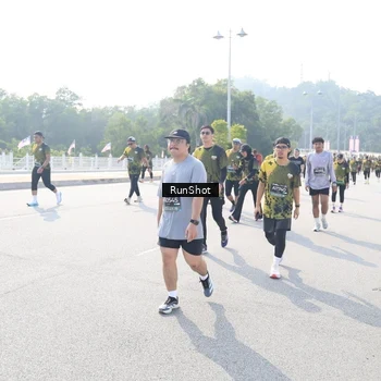 Runner Photo 6931060
