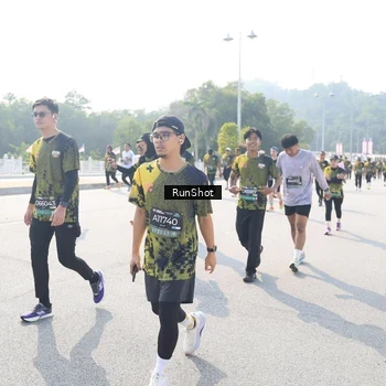 Runner Photo 6931070