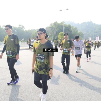 Runner Photo 6931079