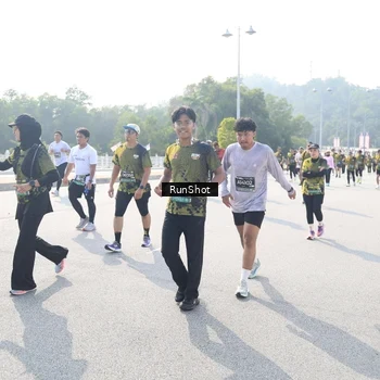 Runner Photo 6931080