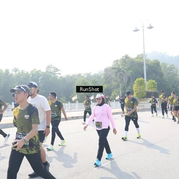 Runner Photo 6931093