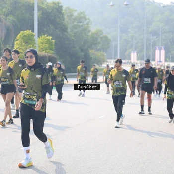 Runner Photo 6931121
