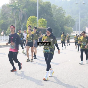 Runner Photo 6931123