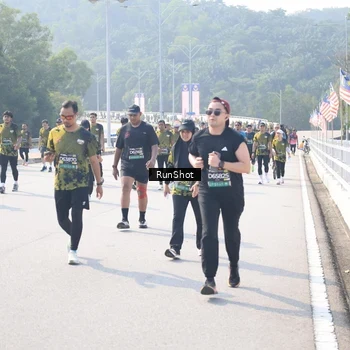 Runner Photo 6931127