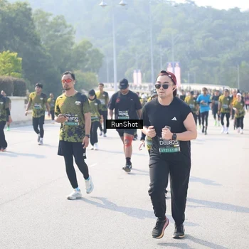 Runner Photo 6931135